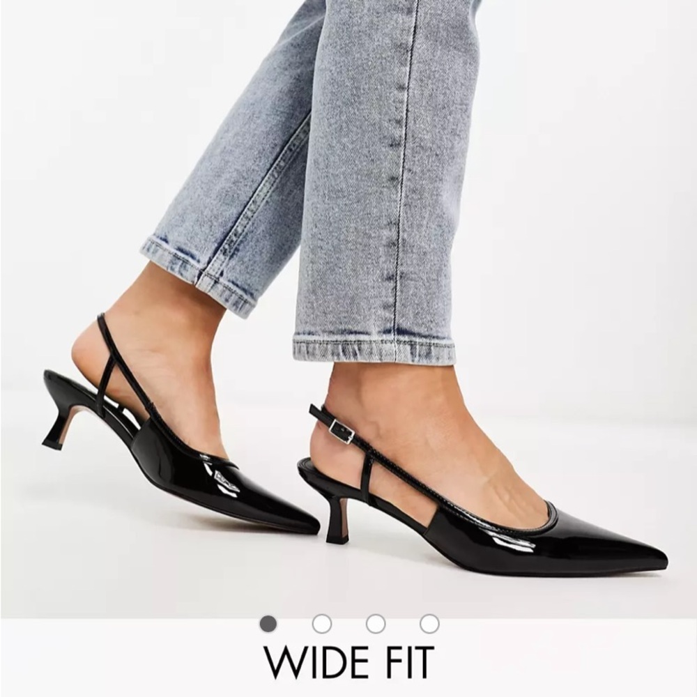 BRAND NEW slingback mid heeled shoes black patent